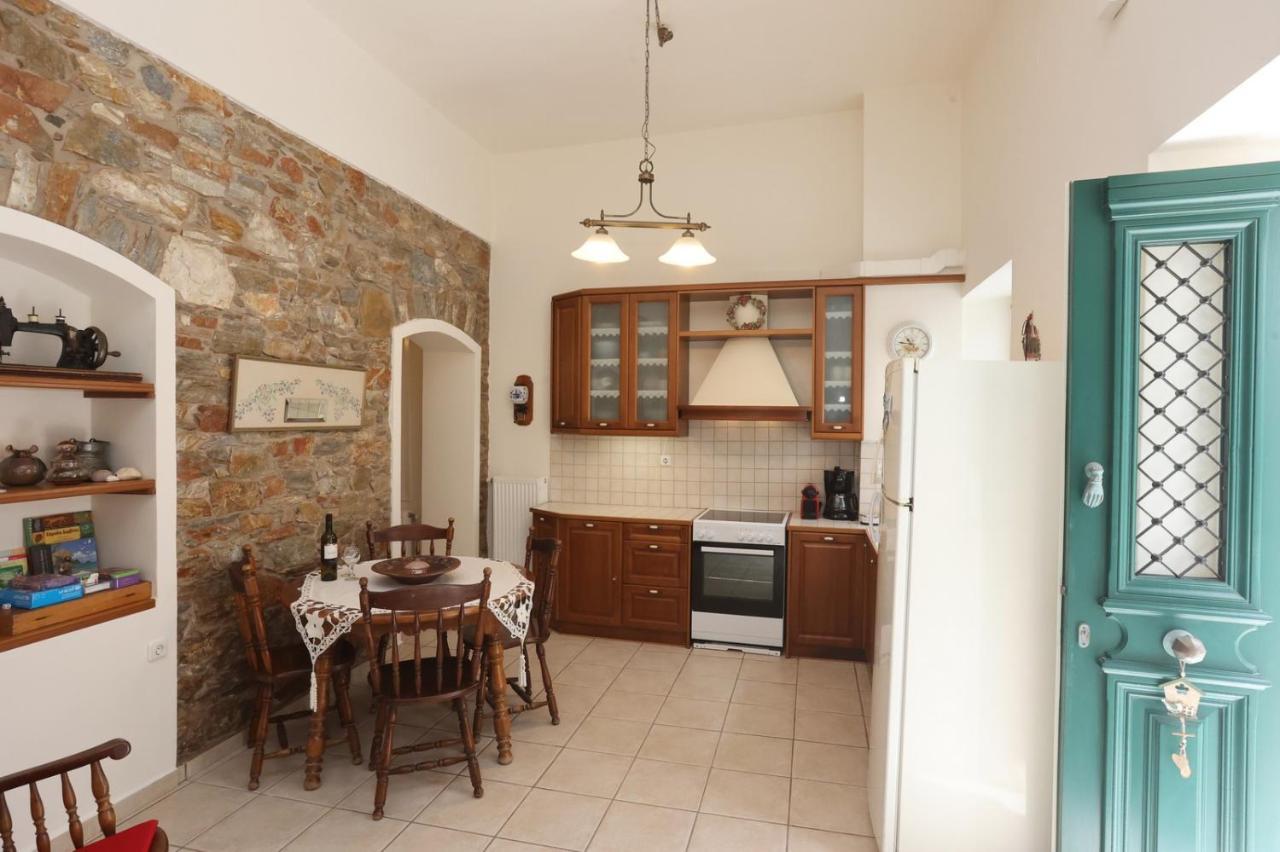 Babina'S Place-Traditional House In Ermoupoli Exteriör bild
